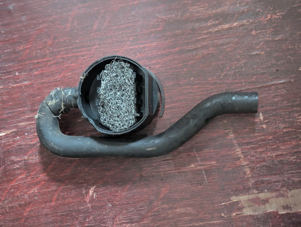 CONJUNTO DE VENTILACIÓN DEL CÁRTER PARA '98-'02 DODGE RAM CUMMINS 24V 53040202AB OEM Foto 2 de 2