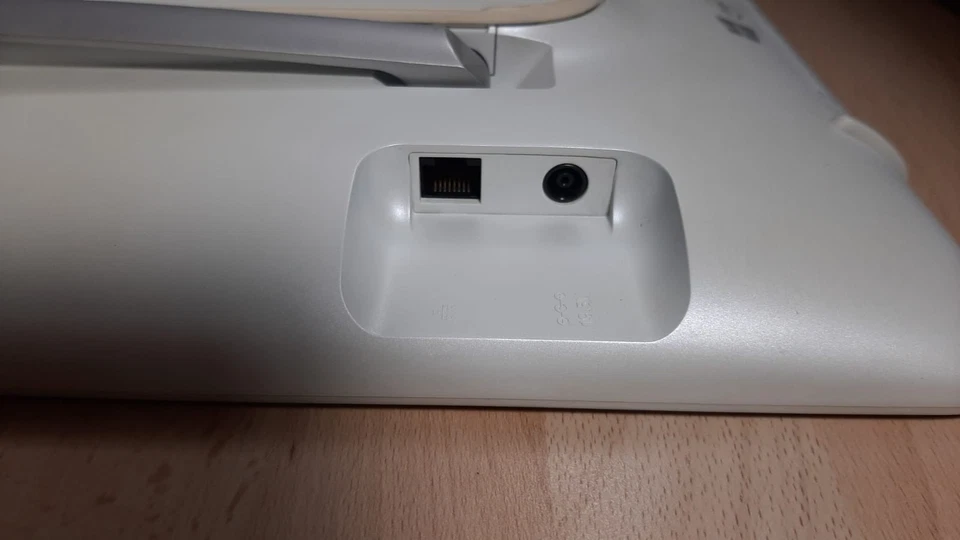 Sony VAIO All In One Touch screen 20" - Windows 11, Intel i7, 8GB, 500GB, Wi-Fi - Immagine 4 di 4