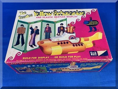 その他 the beatles yellow submarine figure set s-l400.jpg
