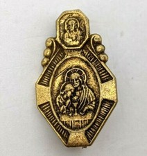 VTG Gold Tone Medal Remembrance of First Holy Communion Catholic Lapel Pin SR21