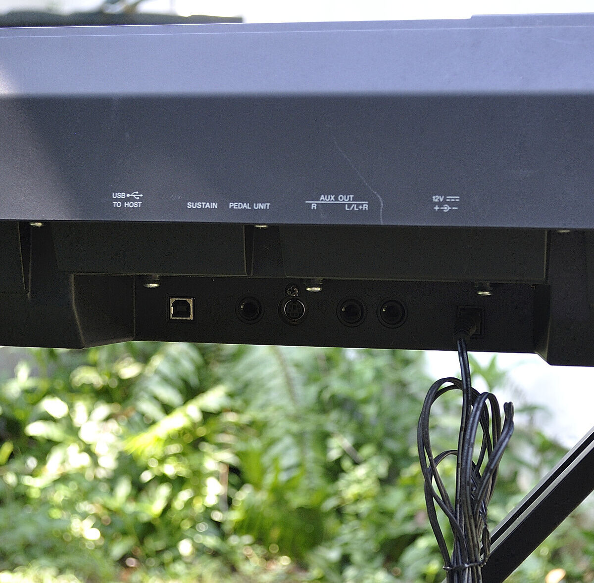 1 - Yamaha P-105 88-Keyboard Digital Piano Parted Outside 1 - Yamaha P-105 88-Keyboard Digital Piano Parted Outside