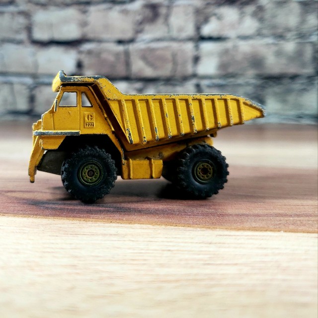 Hot Wheels Caterpillar Dump Truck Yellow 1979 eBay