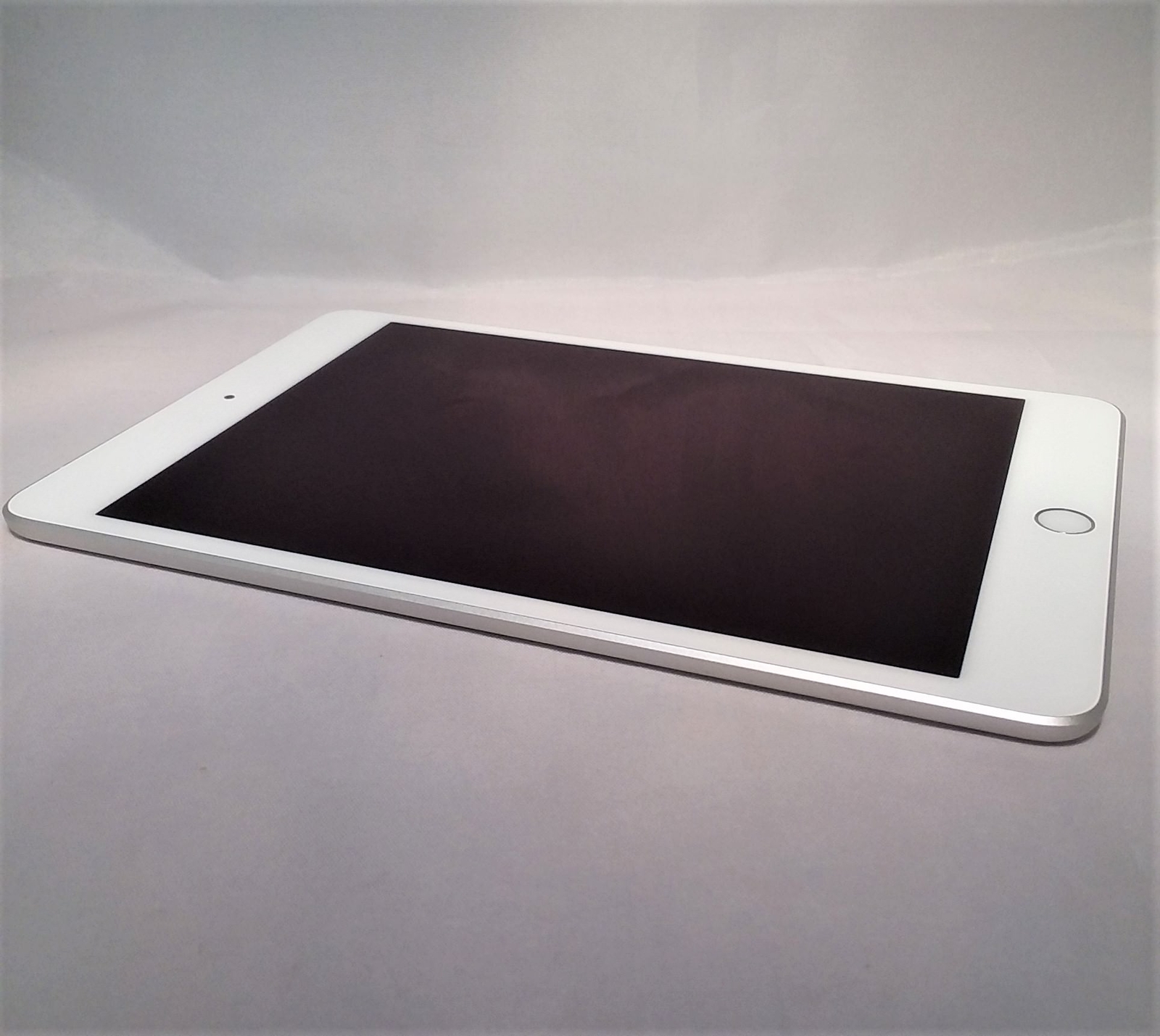 Apple iPad Mini (5th Generation) 64GB, Wi-Fi + 4G (Unlocked), 7.9 Apple iPad Mini (5th Generation) 64GB, Wi-Fi + 4G (Unlocked), 7.9