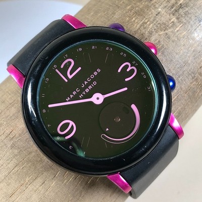 Marc Jacobs Hybrid Women NDW2T Pink Black Rubber Quartz Analog