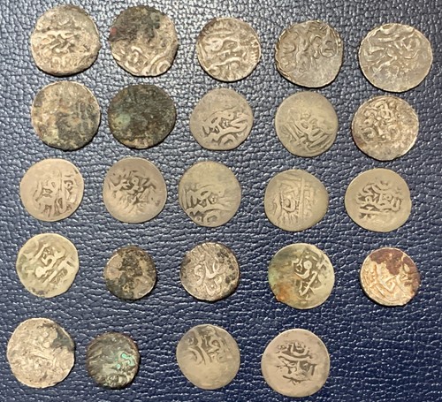 Qasimid (Zaydi Imams) Silver Dirham al-Mahdi Muhammad 1697-1718 A-1141 Lot Of 24