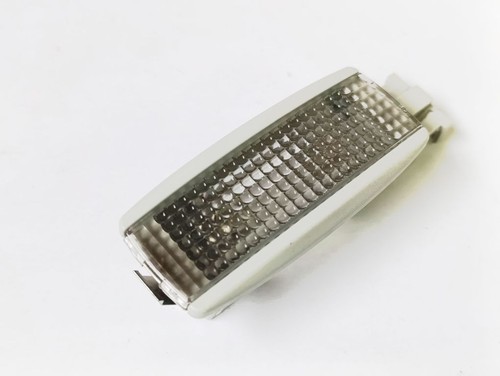 Volkswagen Golf IV 2000 Vorne links Sonstige Leuchte Innenraum UST130890