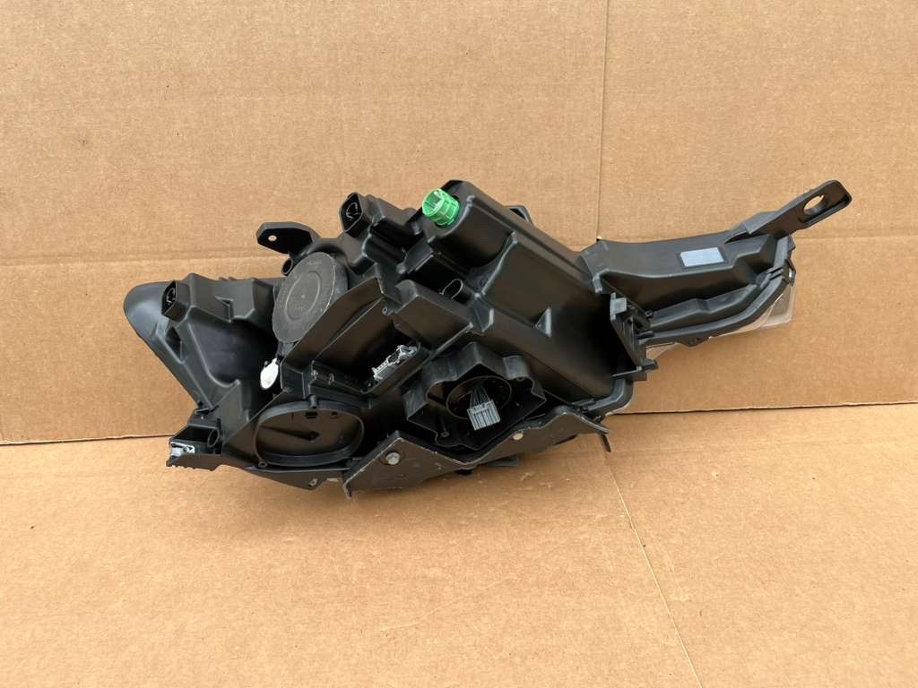 2017 2018 2019 2020 Maserati Levante LH + RH Headlight HID Mint! NON AFS