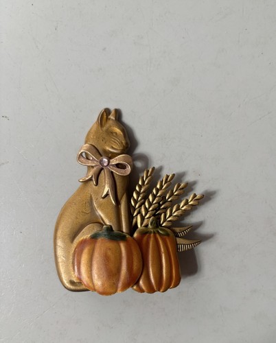 Halloween Cat, Wheat & Pumpkin Enamel Pin - Picture 2 of 3