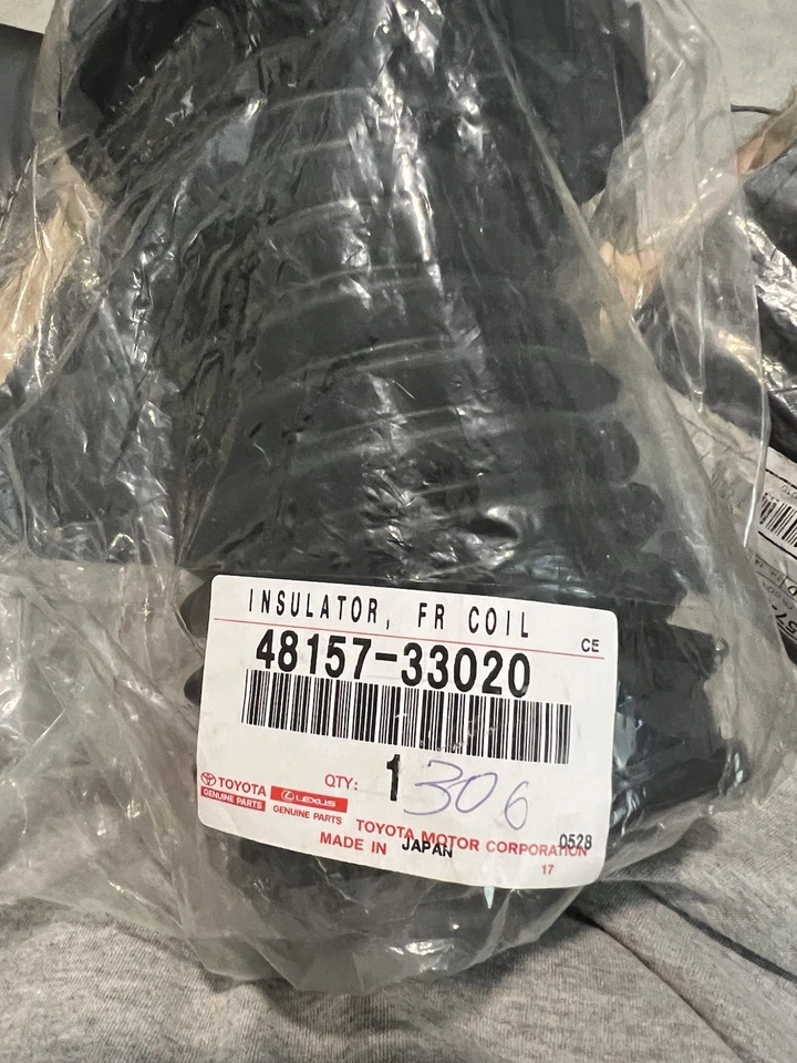 丰田雷克萨斯正品前线圈弹簧绝缘子 48157-33020 原始设备制造商(2 件套) — 第 4/4 张图片