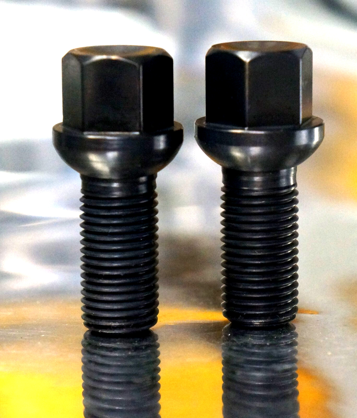20x Black Titanium Wheel Lug Bolt 14x1.5 Audi VW Bentley Mercedes Genesis