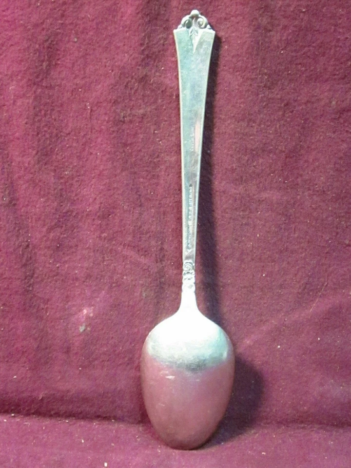 CUCHARA DE POSTRE SOPA OVALADA ROSA CASTILLO Royal Crest Sterling 7 1/8" 45 g sin mono Foto 3 de 4