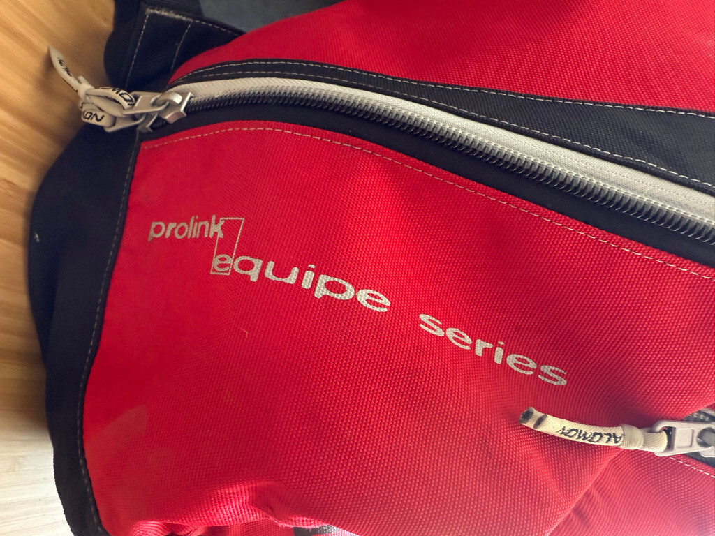 Zaino zaino Salomon Equipe Prolink Series rosso scarpone da sci casco borsa