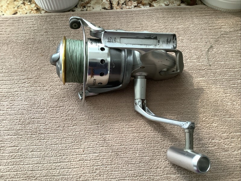 Okuma Avenger ABF65 Baitfeeder Spinning Reel 4.5:1 1BB 18lb Left Retrieve