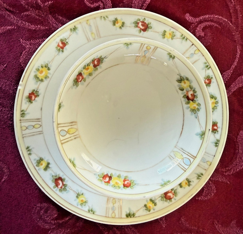 Nippon Hand Painted Two-Tiered Serving Dish Gold Trim And Flowers