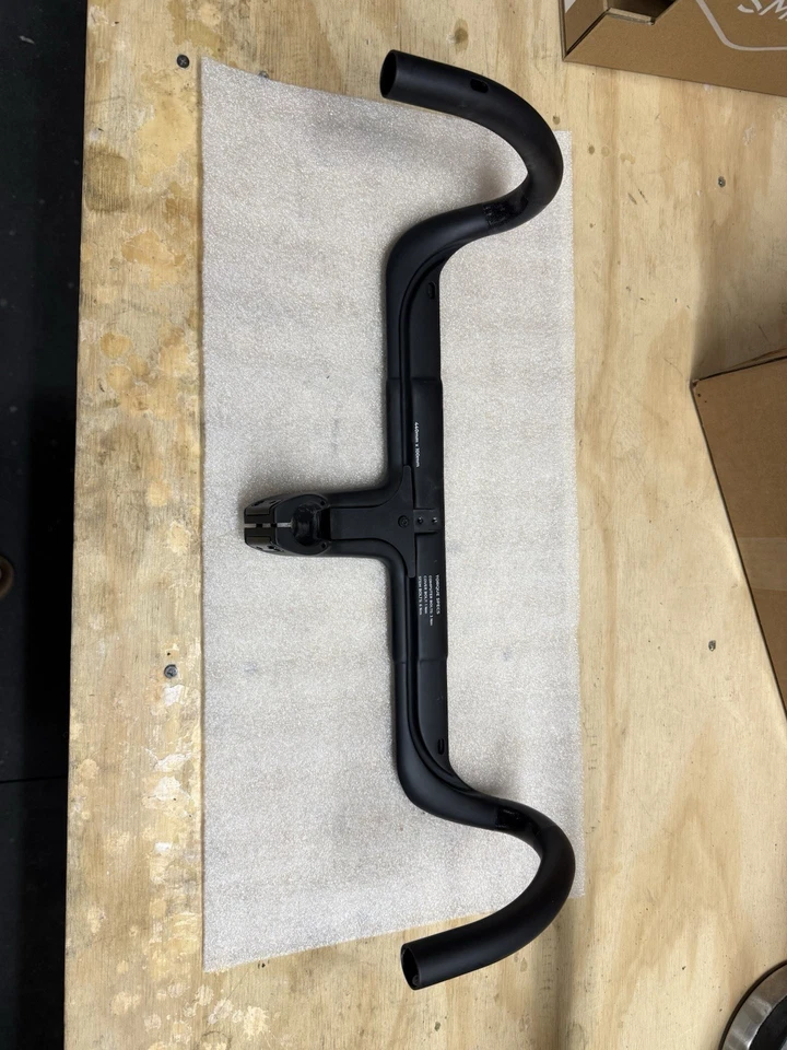 Manillar de grava de carbono Ventum CR 5 44 cm de ancho / potencia de 100 cm Foto 4 de 4