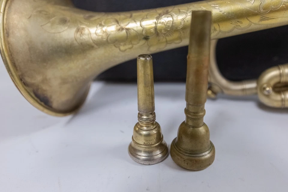 Raro - Trompeta y estuche de artista profesional modelo Holton Gustav Heim 1925 Bb .453 Foto 2 de 4