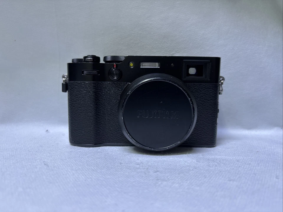 Fujifilm X100V, photo 1 of 5