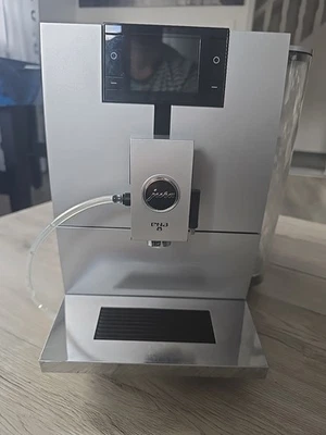 JURA ENA 8 Kaffeevollautomat - Metropolitan Schwarz