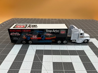 Racing Champions Philips 66 Trop Artic Motor Oil Team Racing Transport Semi 1/64