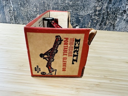 VINTAGE UNUSED (1970) ERTL TRU SCALE PORTABLE ELEVATOR, BOX 456-7241 - Picture 9 of 11