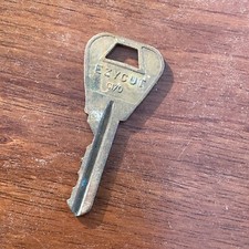 ORIGINAL VINTAGE RETRO Key Lock Single Barrel Locksport Safe Ezycut C170