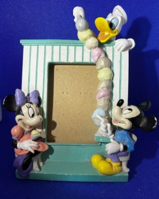 Holson Mickey & Minnie Mouse w/ Donald Duck 3D Picture Frame for 2'' x 3'' Photo