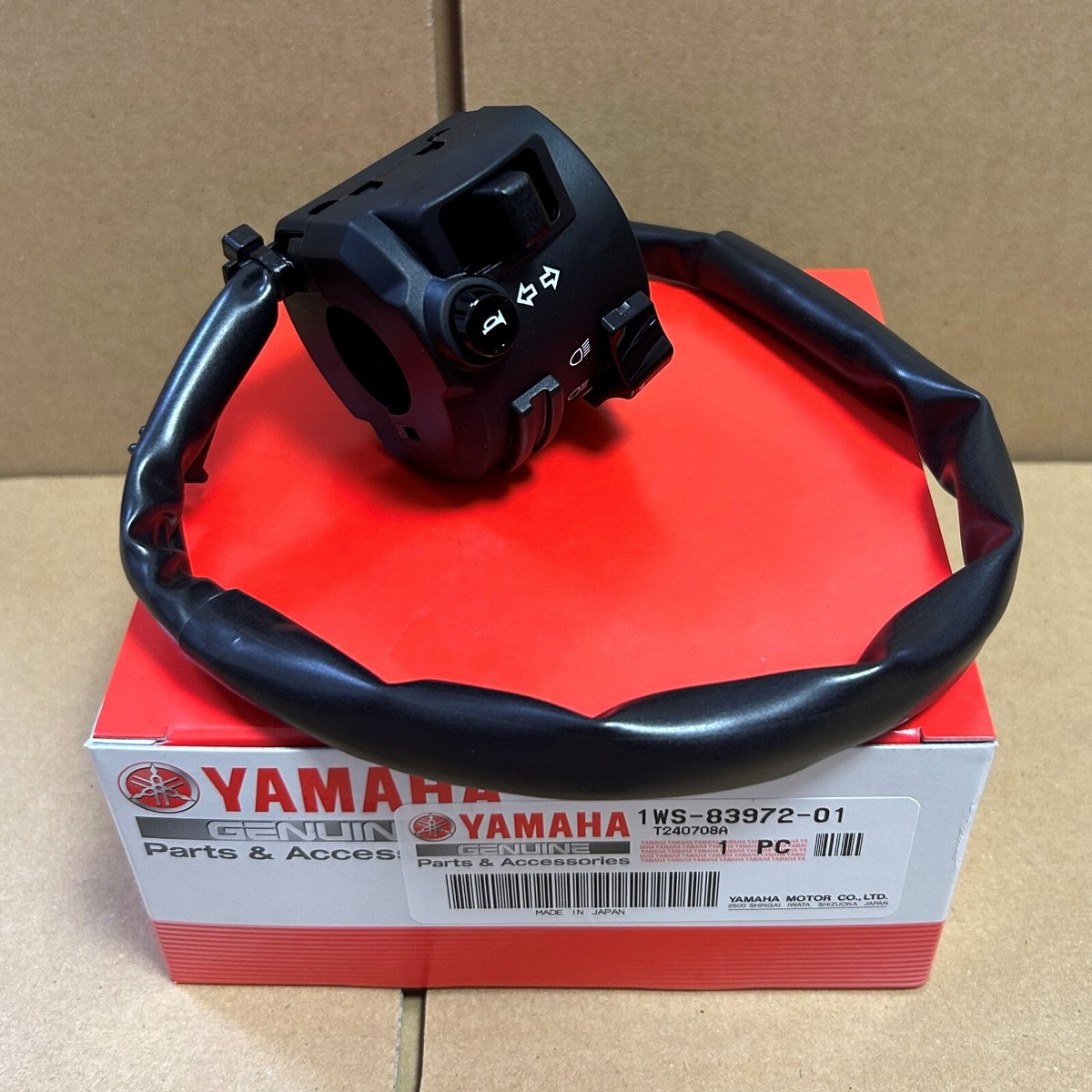 イト NEW】Yamaha Genuine 2014-2020 MT-07 SWITCH, HANDLE 4 1WS-83972-01