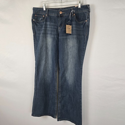 Maurices Ellie Jeans Women's 15 / 16 Reg Blue Medium Wash Straight Fit NWT - Picture 18 of 18