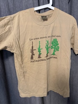 Patagonia Argentina Una Arma menos, Shirt Mens Medium Tan  Graphic Beige Tee