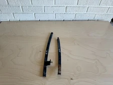 79-83 TOYOTA PICKUP RIGHT PASSENGER DOOR - WINDOW TRACK GUIDE GLASS CHANNEL