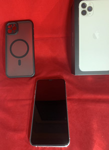 Apple iPhone 11 Pro Max - 256GB -Silber (Ohne Simlock) (CDMA+GSM) A2218