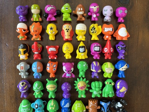 Gogos Crazy Bones Series 1 COMPLETE SET 1-80 Base Set w/ Mosh Hiraku & Ichiro - Picture 3 of 9
