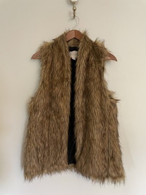 Hinge Designed In Seattle Faux Fur Vest. Size XS. Mob Wife. Old Money