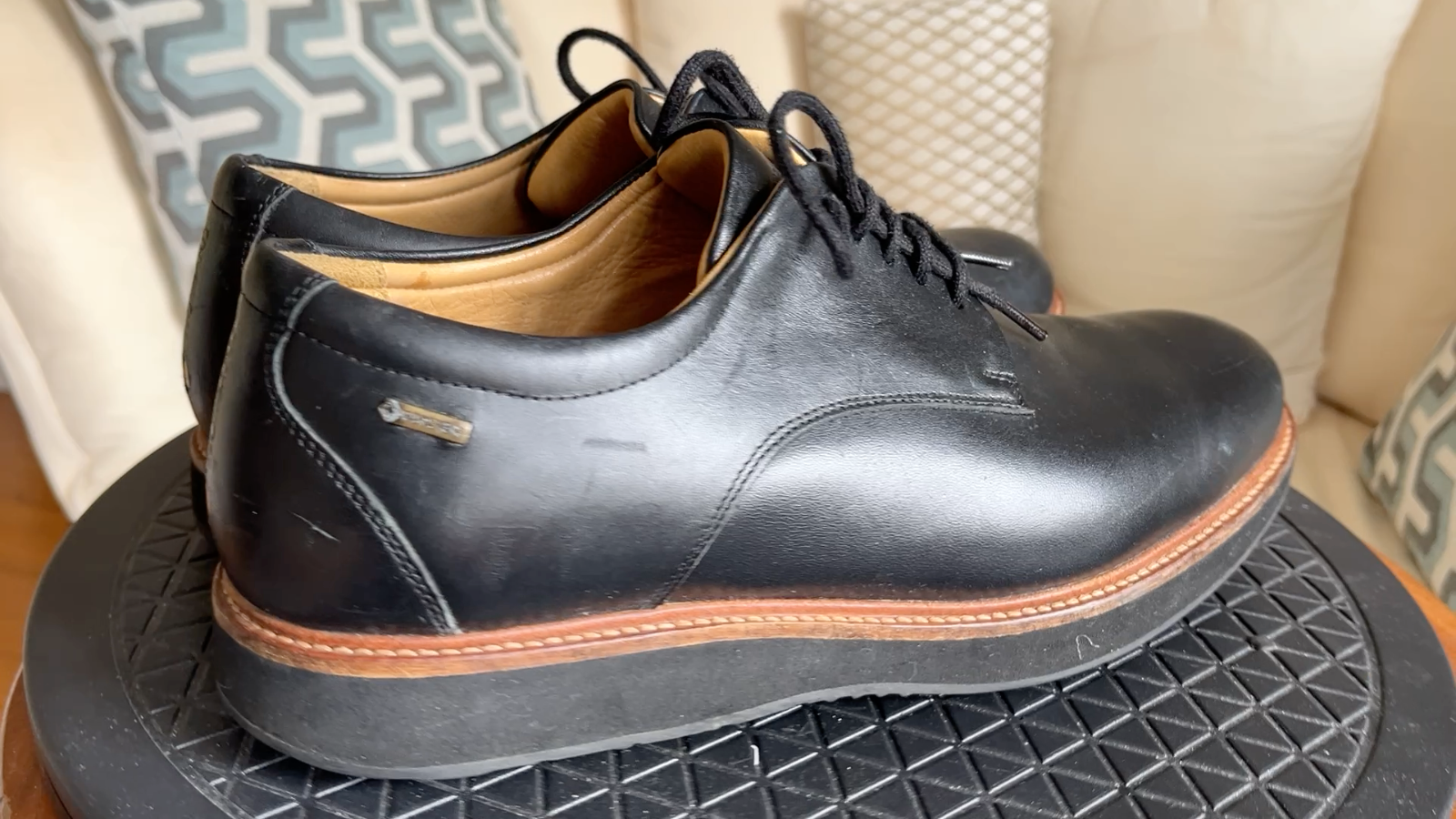 SAOLA Samuel Hubbard tg. 12 scarpe Gore Tex Rainy Day Founder in pelle nera suole Davos