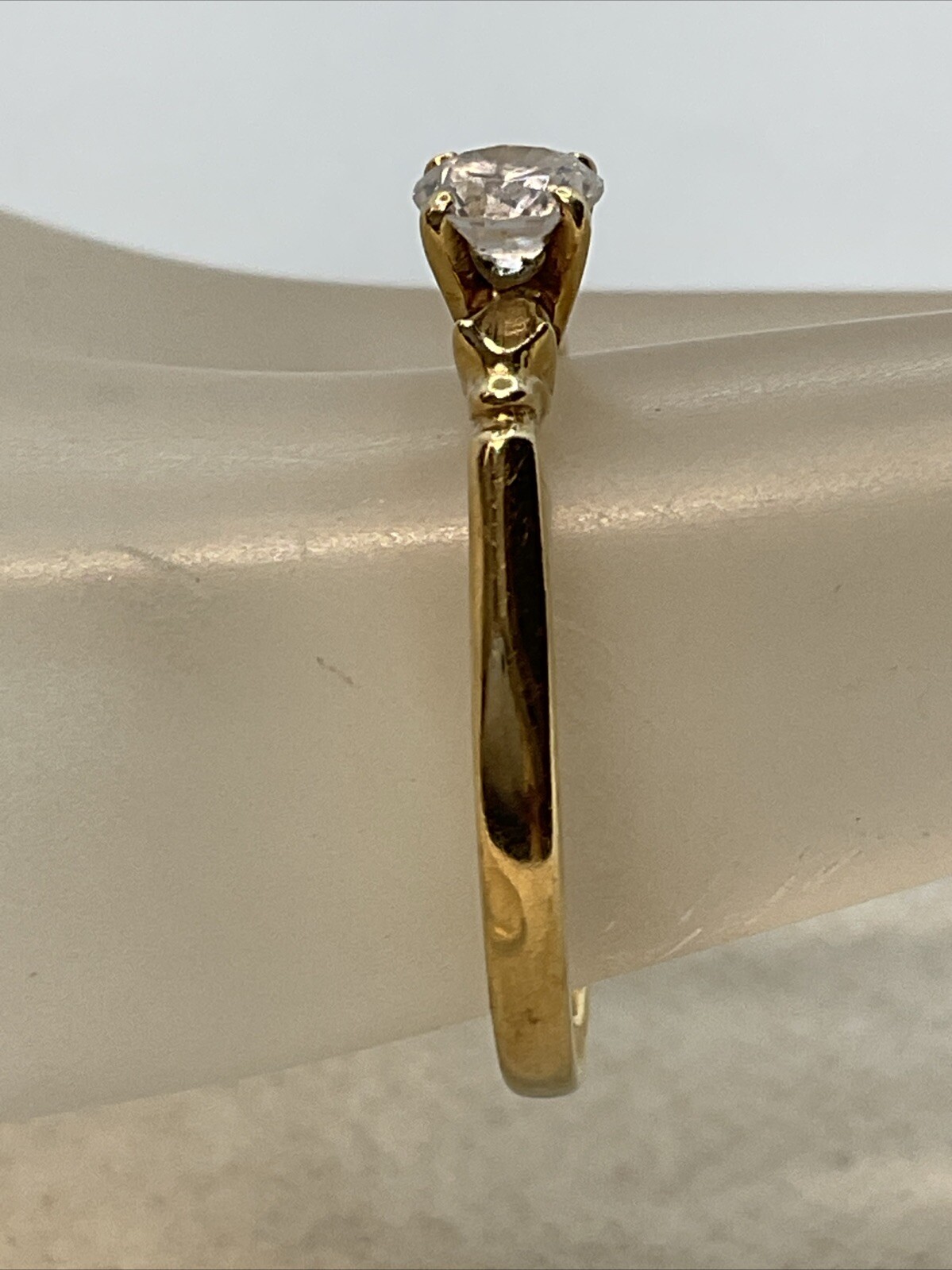 ELEGANT Solid 13K Yellow Gold Solitaire Round Whi… - image 13