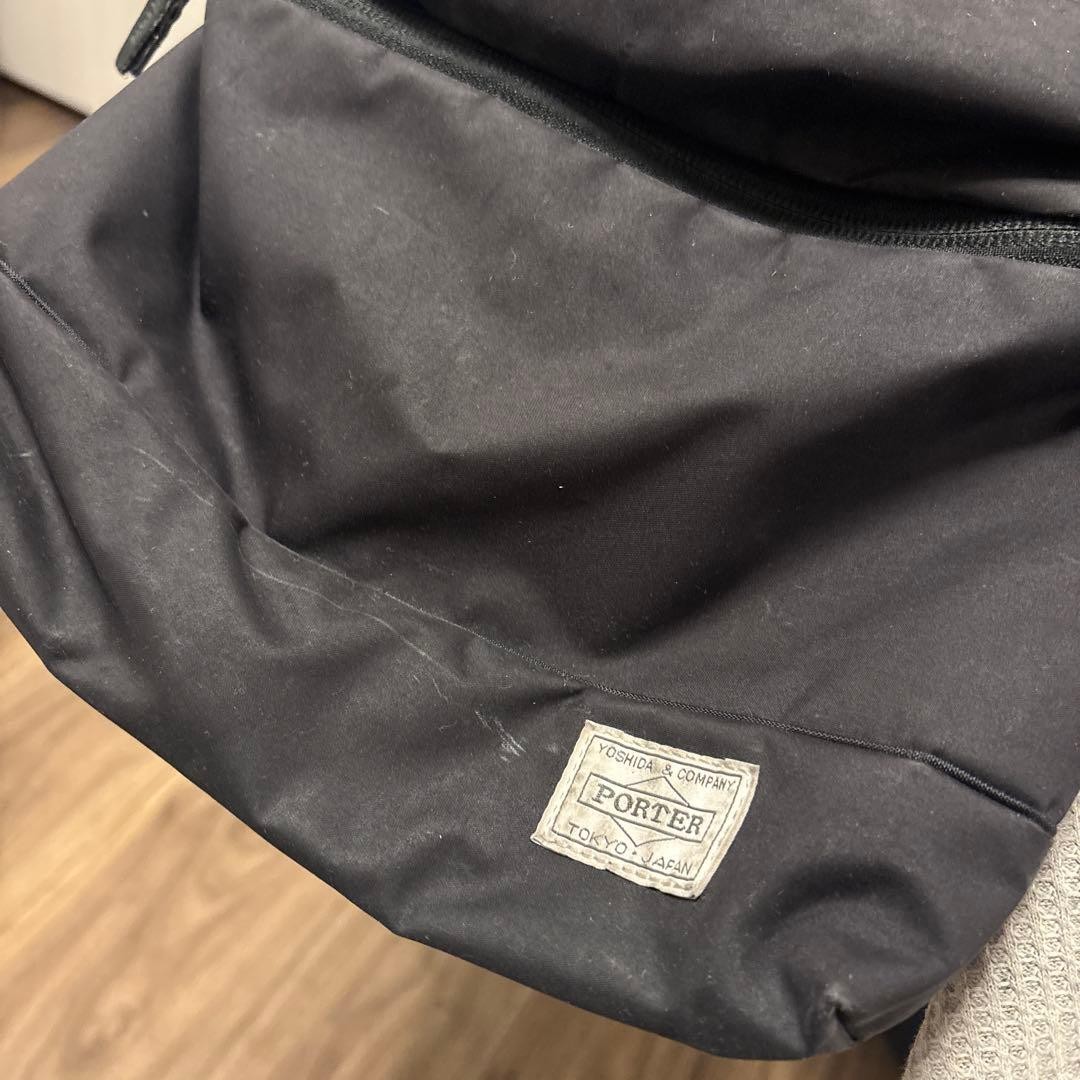 Porter Black Nylon Backpack  adjustable strap zip… - image 5