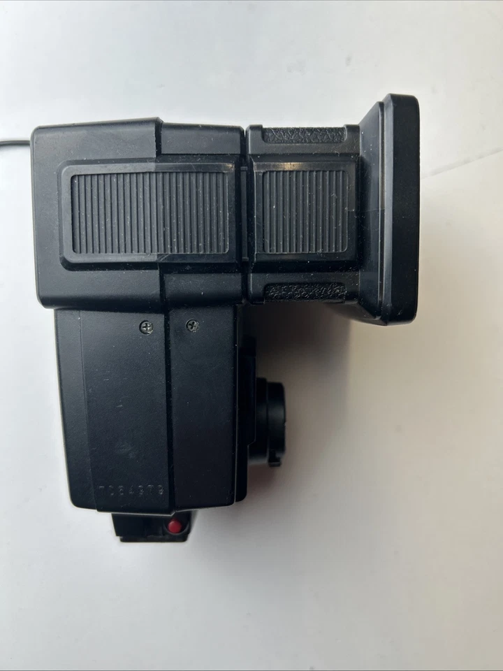 Vivitar Japan 265 Zoom Thyristor Flash With Adapter (B15) - Image 4 of 4