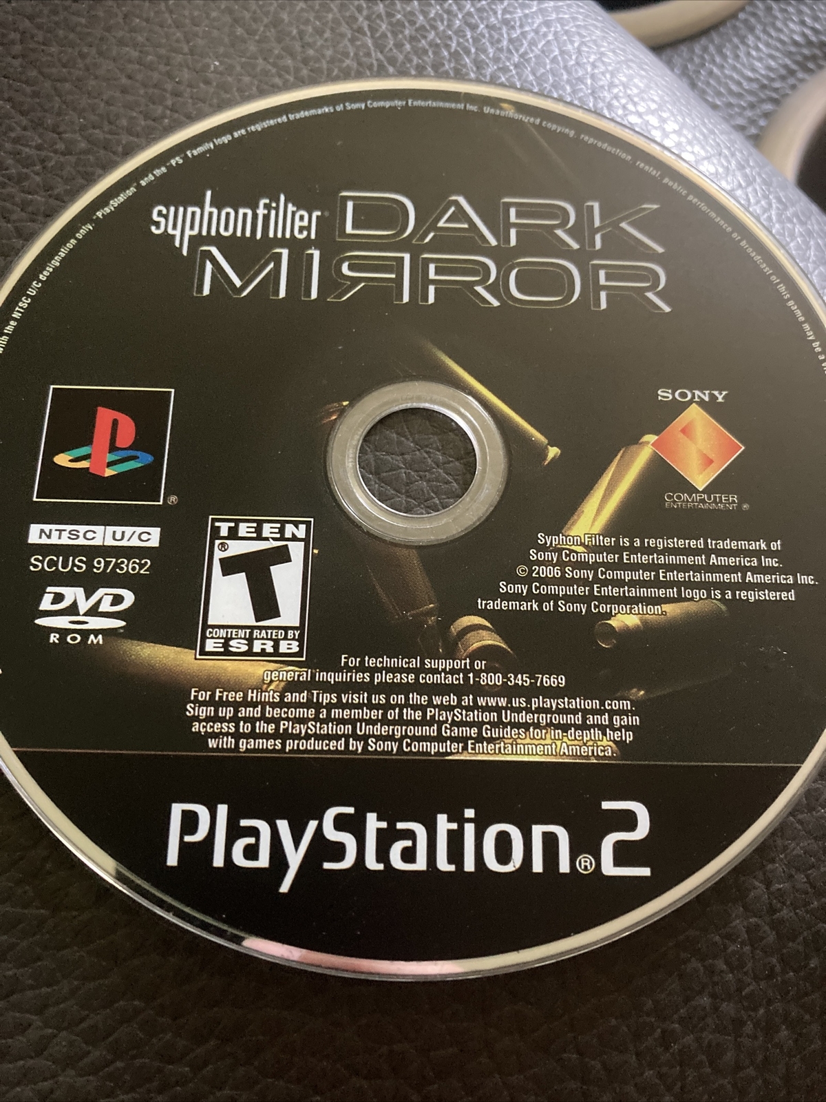 Best Buy: Syphon Filter: Dark Mirror — PRE-OWNED PlayStation 2 71171973622