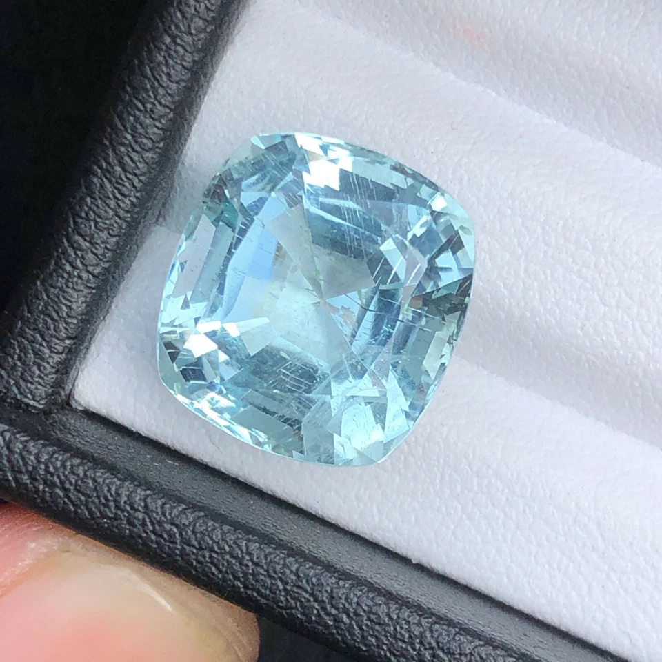 Natural 12.55 Ct Blue Aquamarine Excellent Cushion Cut Loose Gemstone Pakistan - Image 4 of 4