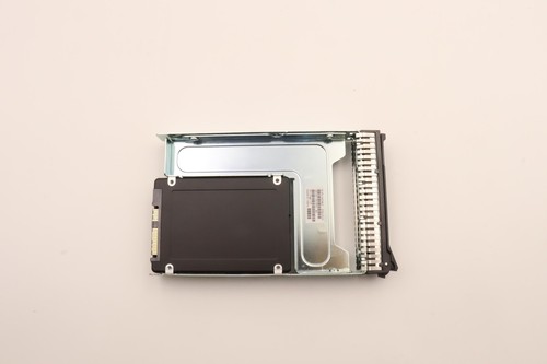 03GX689 4XB7A80344 Lenovo ThinkSystem 800GB SAS 24Gb/s 2.5" in 3.5'' Tray SSD - Afbeelding 3 van 7