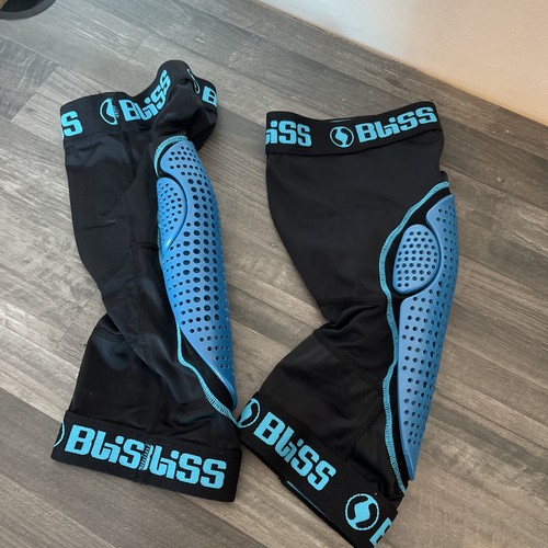 Bliss Minimilist+ Knee Pads Black Blue Large ARG Protection Mtb Dirt