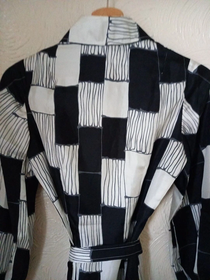 Handmade Vintage kurzes Hemdkleid Dolchkragen UK 10 schwarz weiß Print - Bild 4 von 4