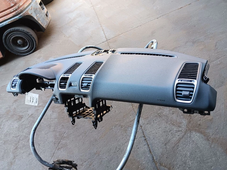 2013-2016 PORSCHE BOXSTER CAYMAN FRONT DASH DASHBOARD INSTRUMENT PANEL BLACK OEM - Image 4 of 4