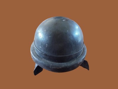WWII OR POST WAR M-35 ITALIAN MILITARY LEATHER TANKERS HELMET ORIGINAL