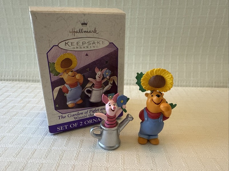 1998 "The Garden of Piglet and Pooh" Hallmark Keepsake Ornament Set Of 2