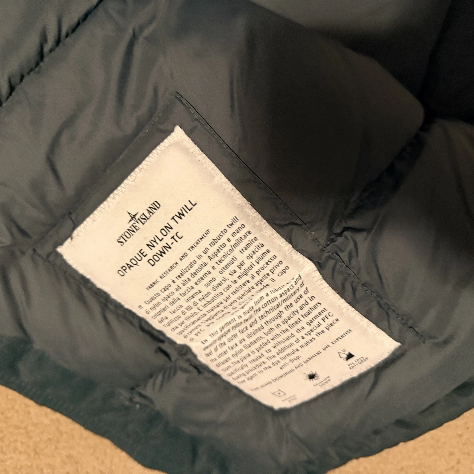 Stone Island Opaque Nylon Twill Down Jacket - Green - Size M - product detail image 9