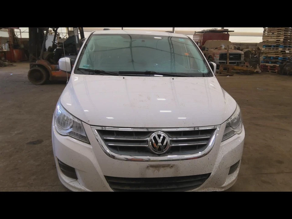 (LOCAL PICKUP ONLY) Rear Bumper Without Park Assist Fits 09-14 ROUTAN 6827340 Foto 2 de 4