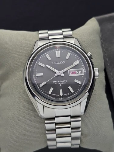 Vintage Seiko Alarm Watch Bell-Matic 4006-7012, 38mm, Grey Dial 1971 Serviced