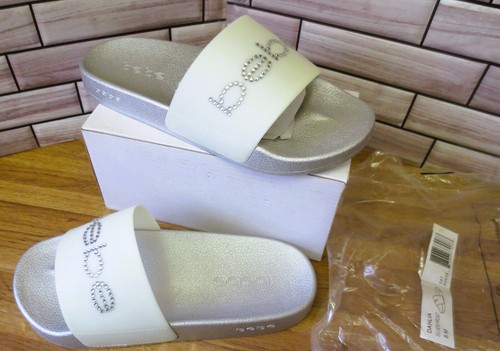 Bebe Dalia Silver Frost Damen-Pantolette Sandale weiß Größe 8 M Strass NEU neu mit Etikett