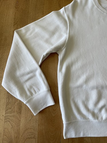 KAWS x UNIQLO UT Sweater Sweatshirt Long Sleeve Size 13 Youth White - Picture 5 of 20